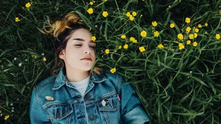 Denkst du zu viel nach? 5 Tipps, um deine Gedanken zu beruhigen