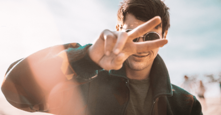 So schaffst du es aus seiner Friendzone! 9 Tipps