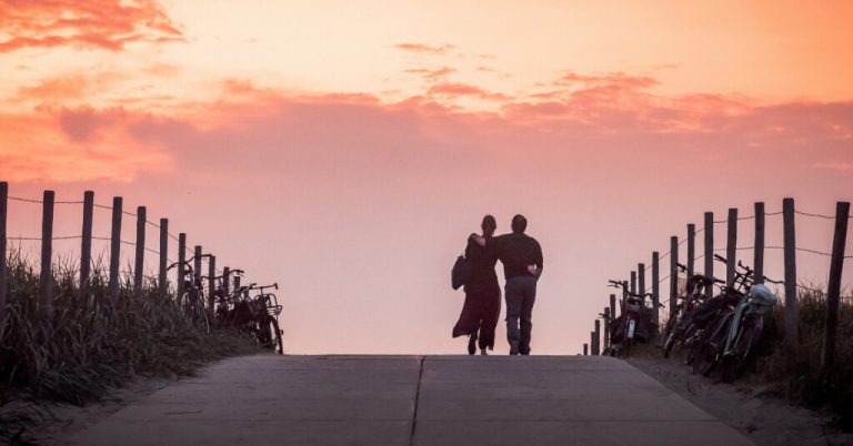 3 Gründe, warum Männer sich von dir distanzieren
