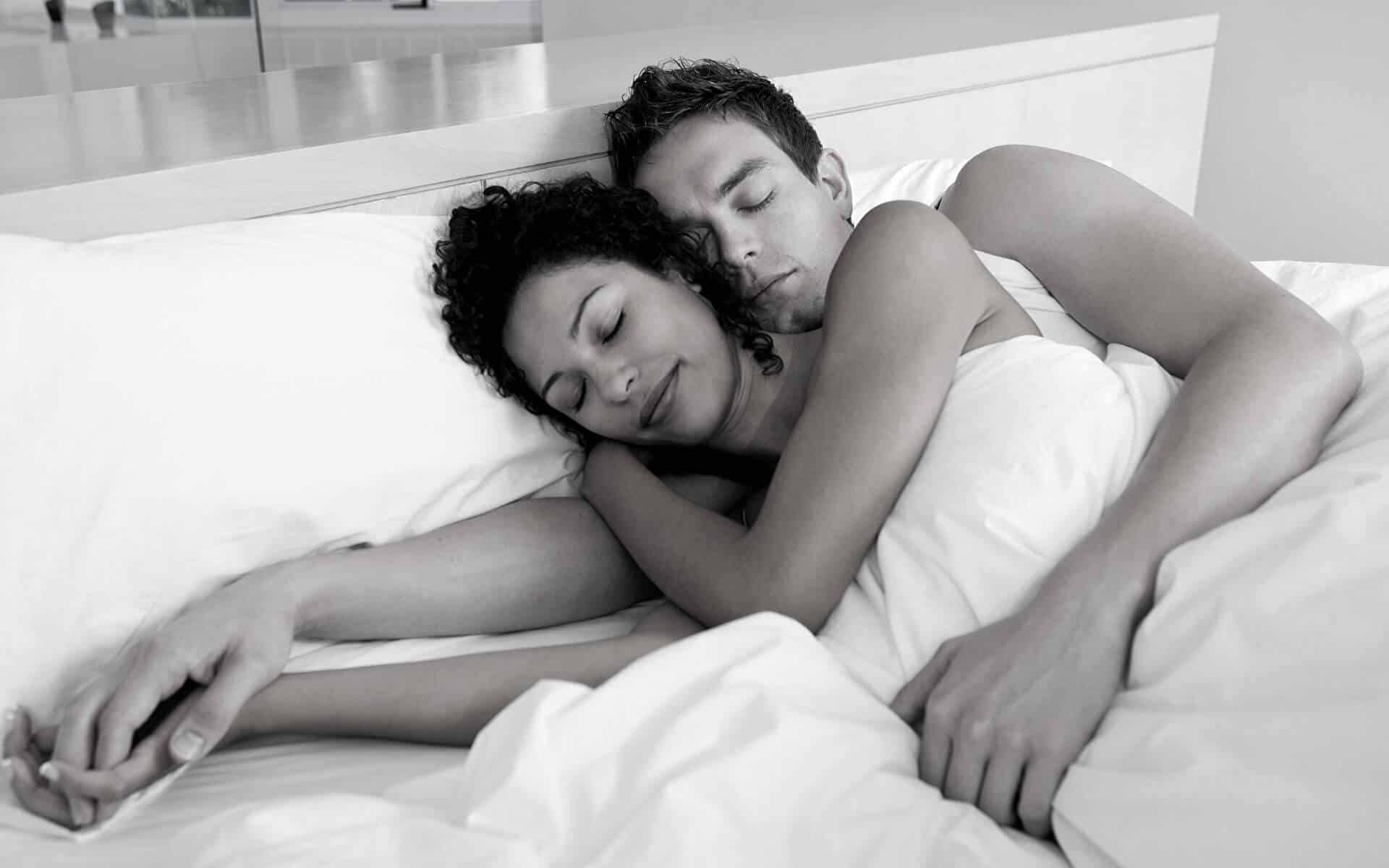 Männer miteinander schlafen wie Wo ist