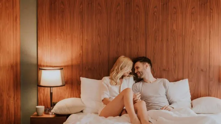 41 Guten-Morgen-Nachrichten, die du deinem Partner schicken kannst