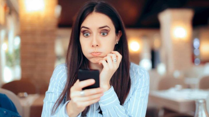 7 Texting-Tipps für Frauen: So bleibt er interessiert