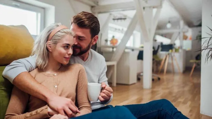 7 Sätze, die zeigen, dass er an dir interessiert ist