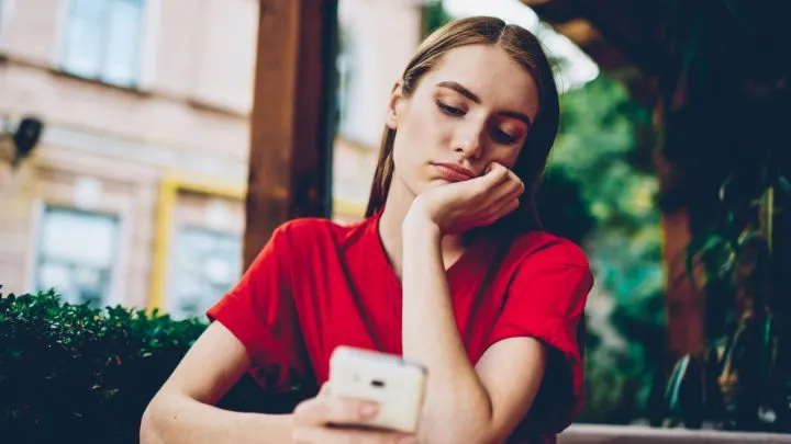 14 clevere Dinge, die du tun solltest, wenn er dir tagelang nicht zurückschreibt