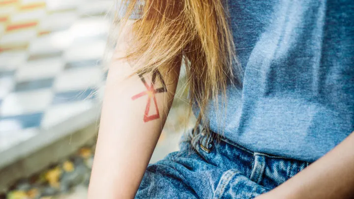 160+ Unendlichkeitstattoos mit Namen, Zahlen, Symbolen und mehr (für Frauen)