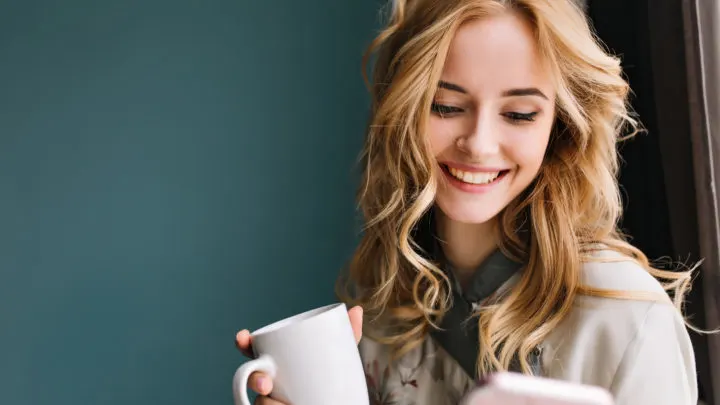 Die 15 besten Flirt-Emojis, die das Schreiben leichter machen (+Beispiele)