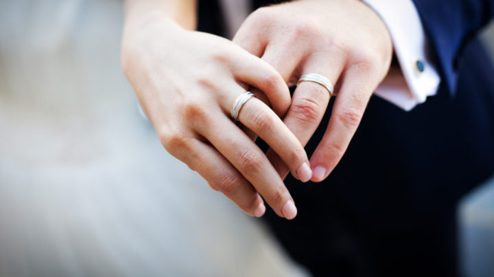 Die Eheringe als Symbol – Bedeutung, Bräuche und Aberglaube
