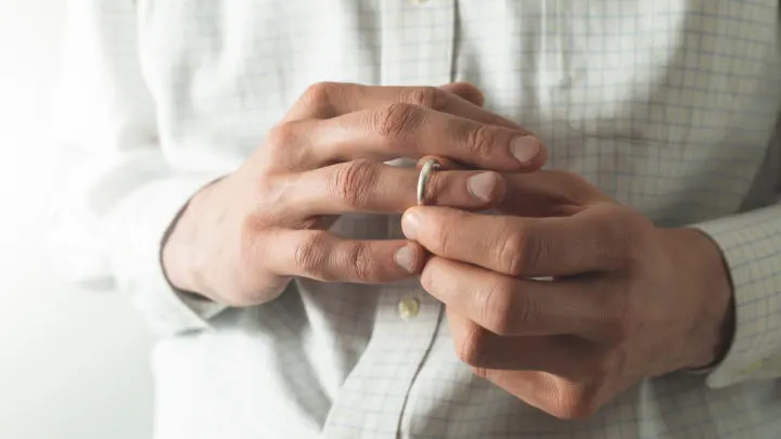 Wann verlässt ein verheirateter Mann seine Frau für seine Affäre?