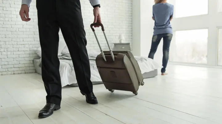 12 deutliche Anzeichen, dass er seine Frau verlässt!