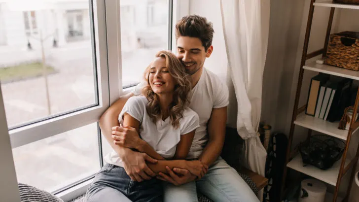 Die 25 offensichtlichsten Anzeichen für Verliebtheit Mann erkennen